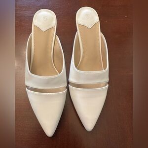Contigo Cream Slip-On Mules